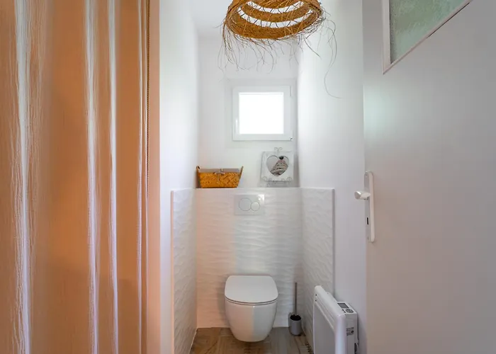 Lulli - Spacieux En Rez De Jardin Apartment